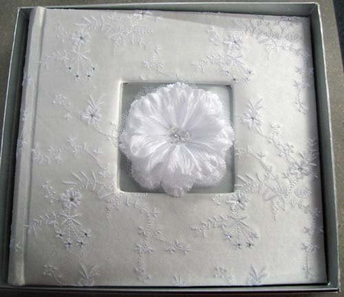 Hallmark Wedding WCA4230 Flower 2-Up Bookbound Album