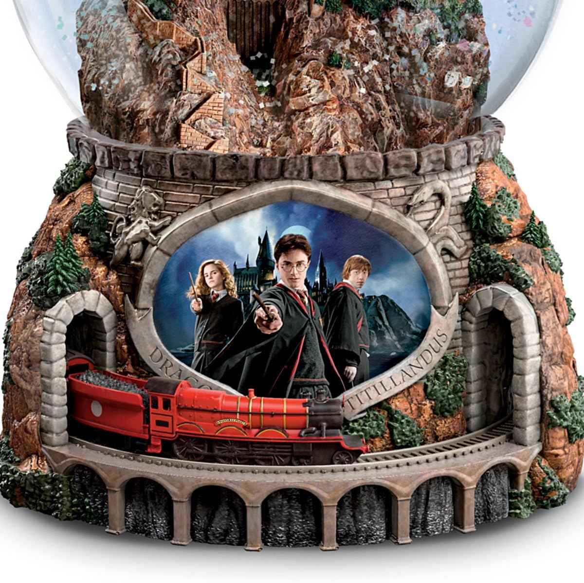 The Bradford Exchange Harry Potter Musical Glitter Globe with Rotating Train and Movie Image Lights Up