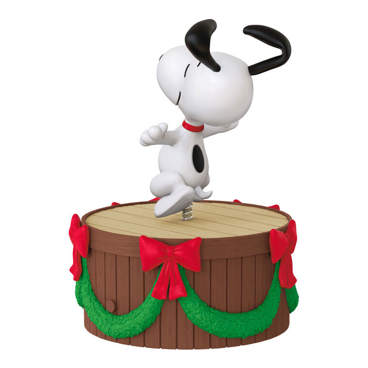 Hallmark 2026 Christmas Ornament Mini The Peanuts Gang Dancing Snoopy ShowToppers Musical Tree Topper With Light, 4"