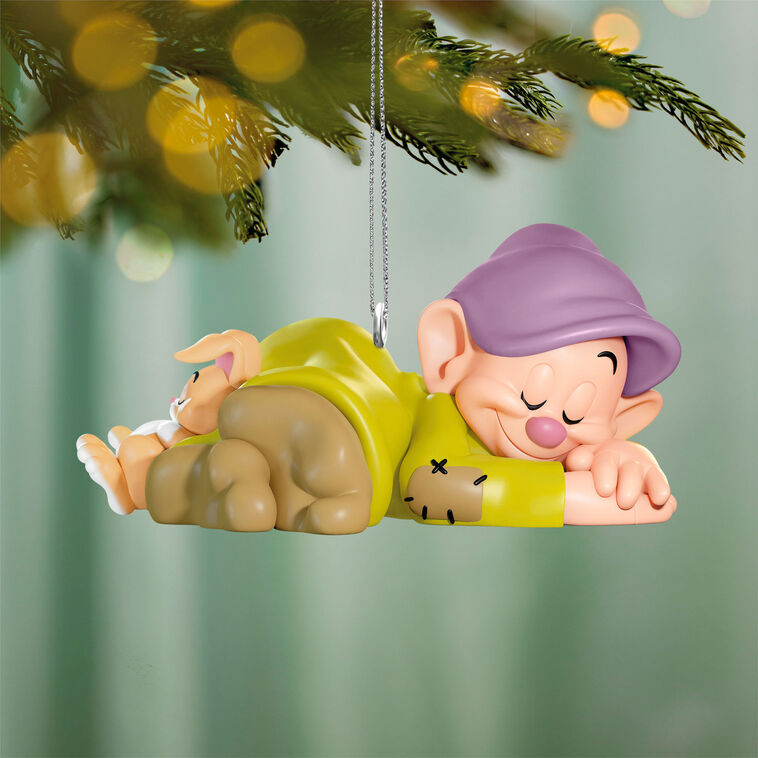 2026 Hallmark Christmas Ornament Disney Snow White and the Seven Dwarfs Dozing Dopey Limited Edition
