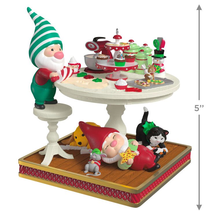 Hallmark Christmas Ornament 2025 Baking Up Some Fun, Gifts for Friends and Family - BCGiftMall