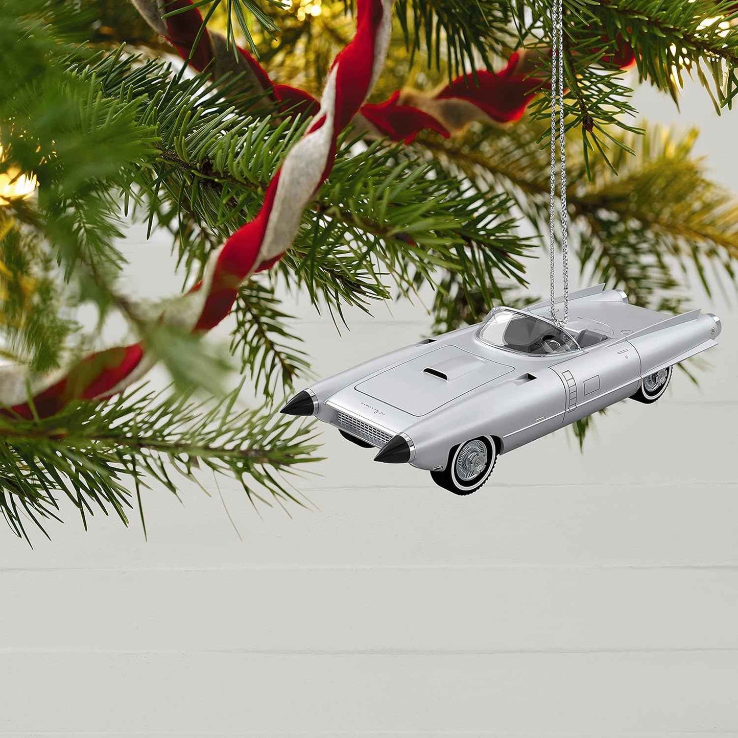 Hallmark 2021 Keepsake Christmas Ornament Legendary Concept Cars 1959 Cadillac Cyclone, Metal