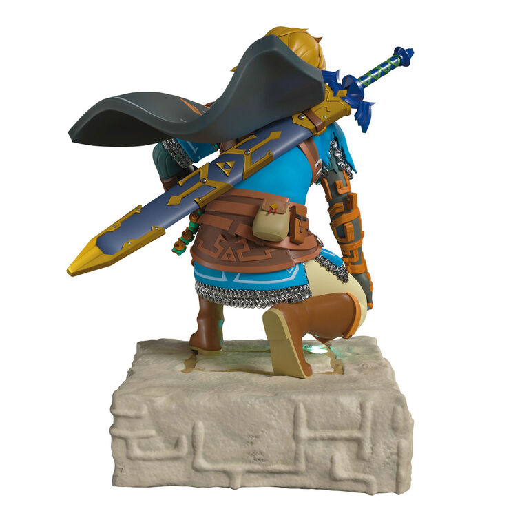 Hallmark 2026 Nintendo The Legend of Zelda: Tears of the Kingdom Link Musical Ornament With Light