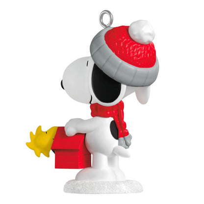 Hallmark 2026 Christmas Ornament Mini Peanuts Winter Fun With Snoopy Ornament, 1.25"