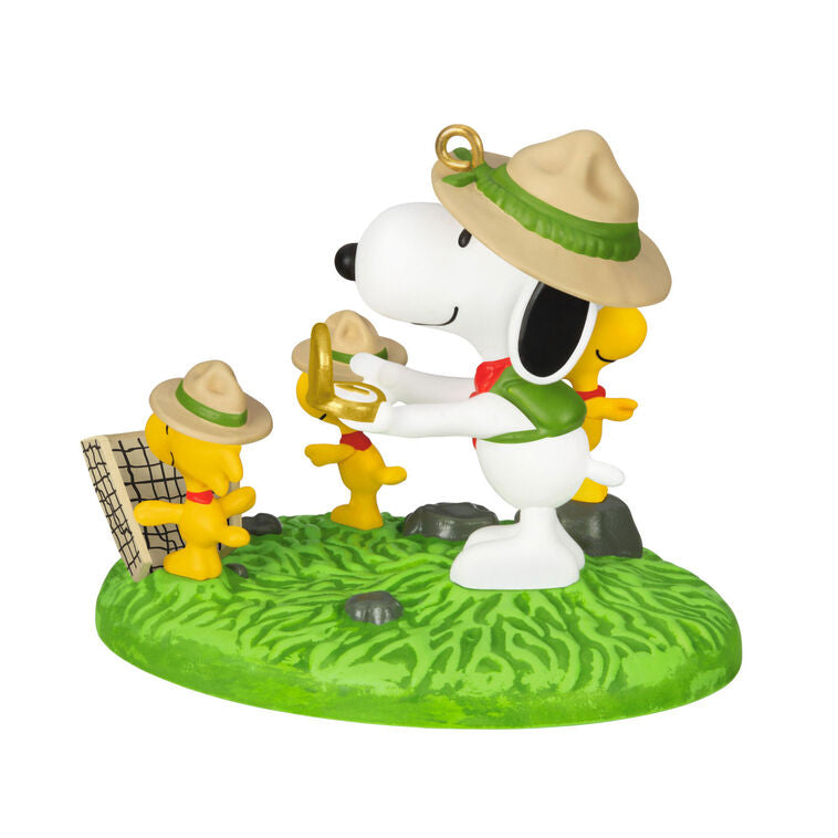 Hallmark 2026 Christmas Ornament The Peanuts Gang Orienteering