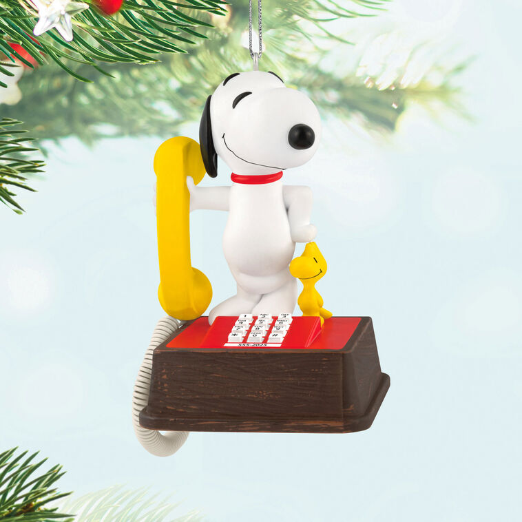 Hallmark Keepsake Christmas Ornament 2025, Peanuts Hello, Snoopy! with Sound, Gifts for Peanuts Fans - BCGiftMall